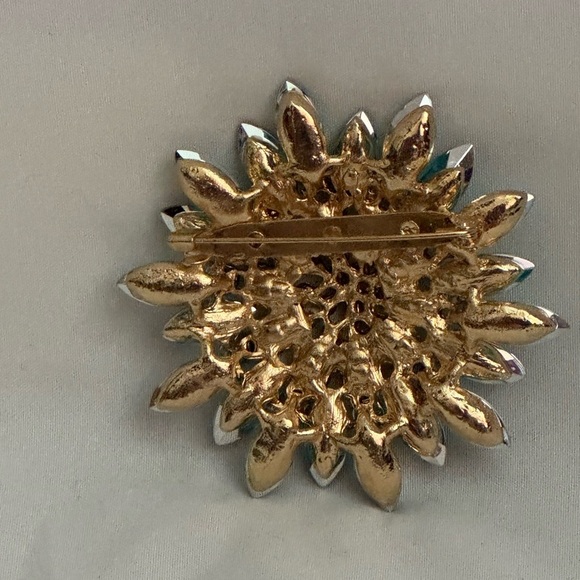 Vintage Blue Crystal Brooch - Picture 2 of 2